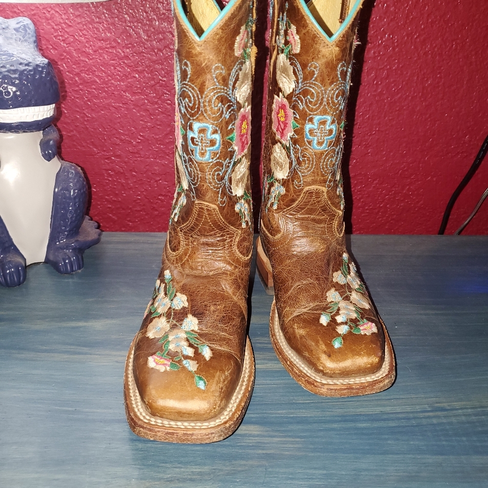 Genuine leather boots